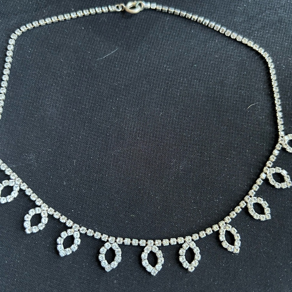 Vintage Silver Necklace with Minimalist Design and clear rhinestones - Picture 4 of 5